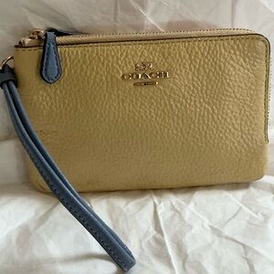 COACH Double Zip Wristlet/Wallet - NWT